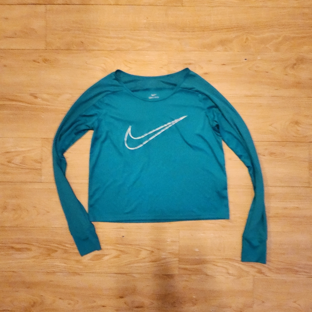 Nike dry fit long sleeve tshirt